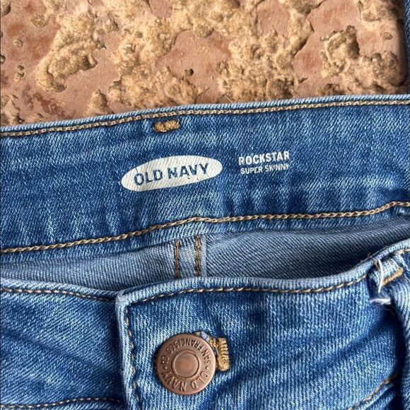 Old navy rock star super skinny jeans - Picture 2 of 7